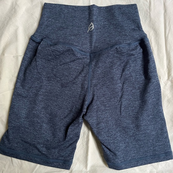 P’tula bare shorts 6” inseam - Picture 2 of 4